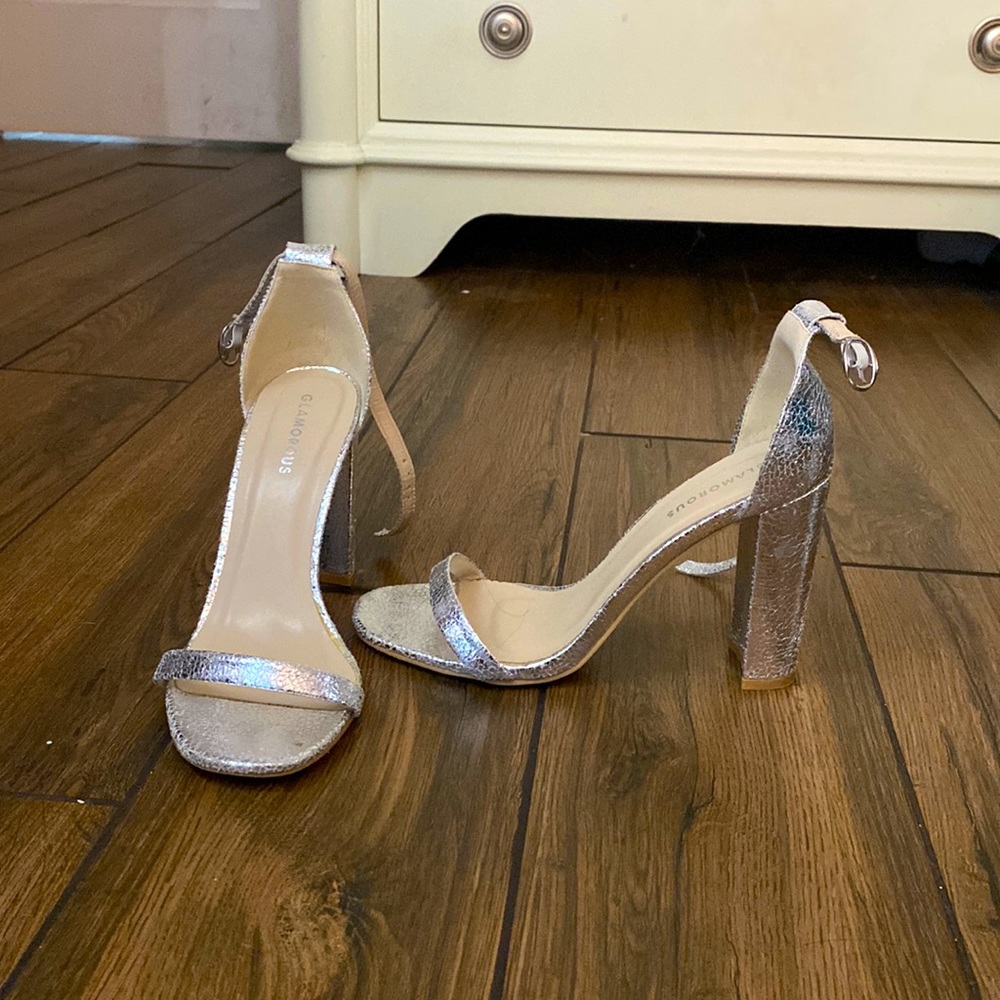 Glamorous silver heels, women’s size 8